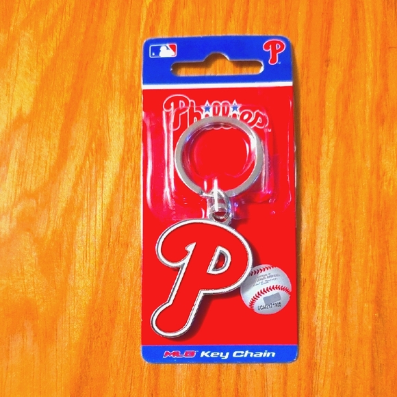 NWT: NBL Philadelphia Phillies Red Keychain - Picture 1 of 3